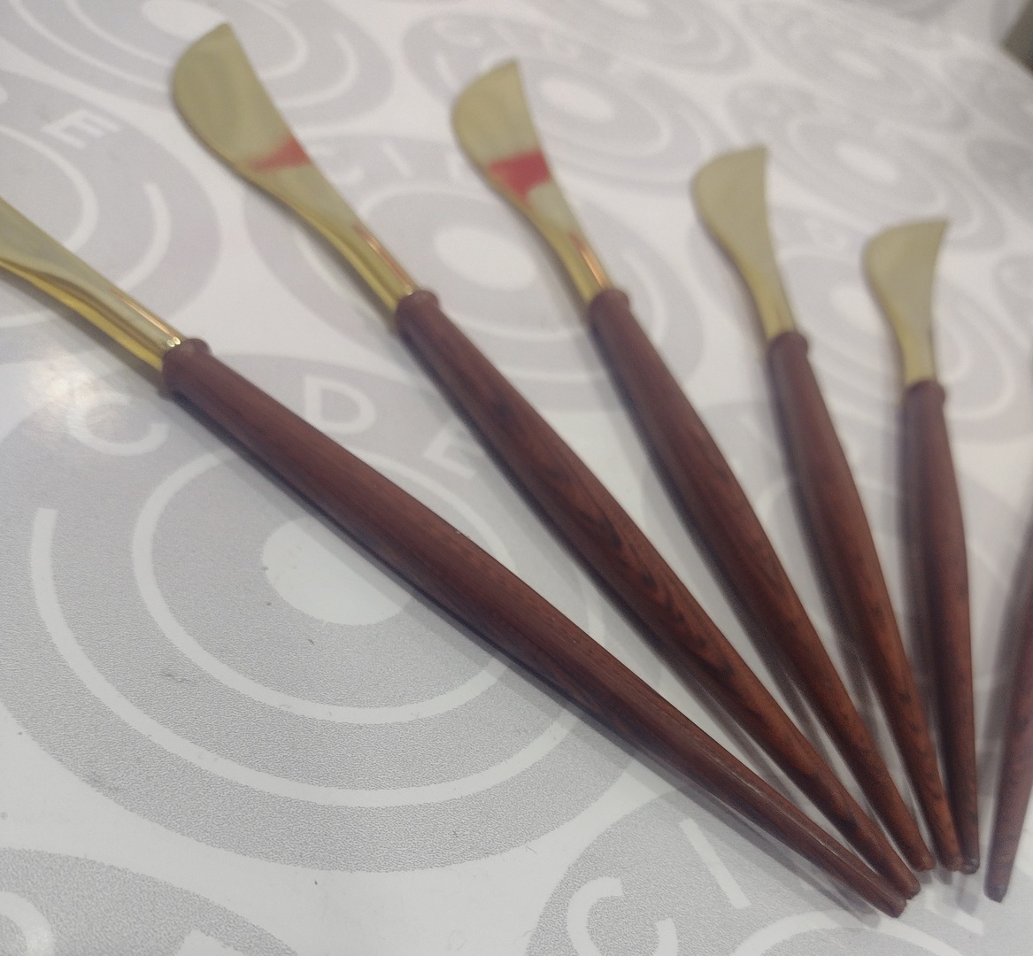 Cuchillo Simil Madera Sophie Dorado X6 Unidades